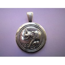 Pendant Metal